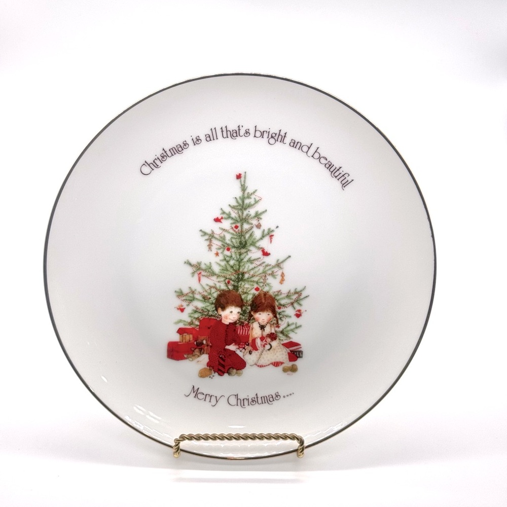 Holly Hobbie Merry Christmas Commemorative Edition Plate